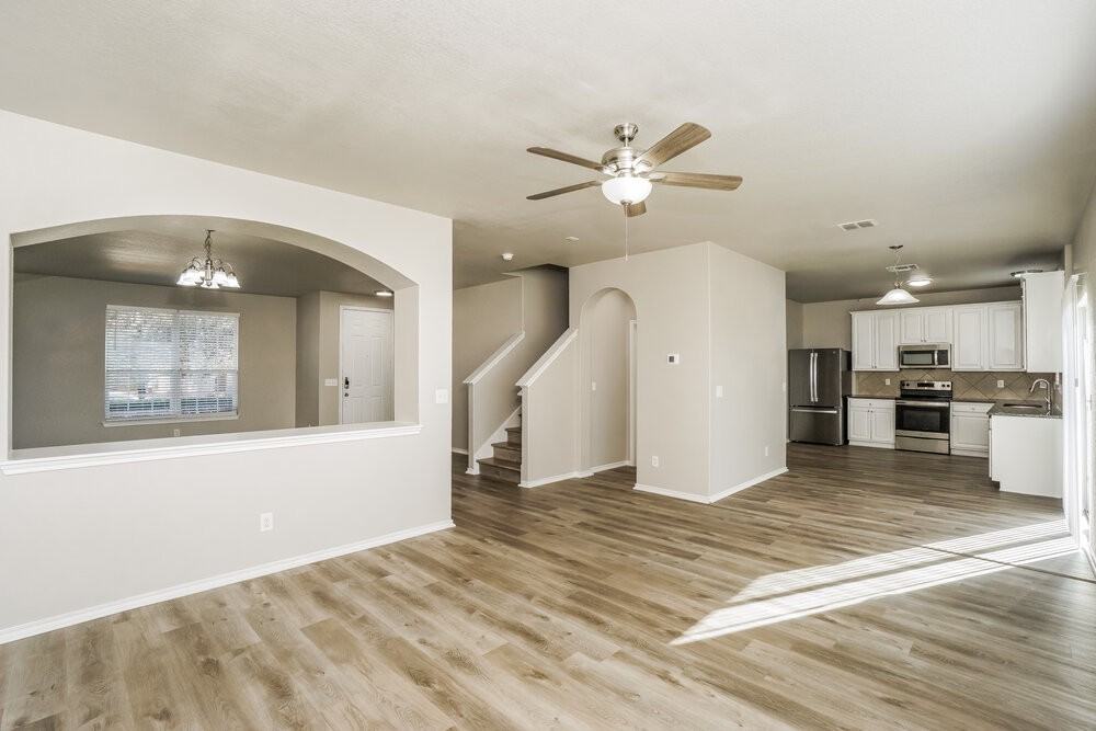 11118 Geneva Frd - Photo 5 of 17