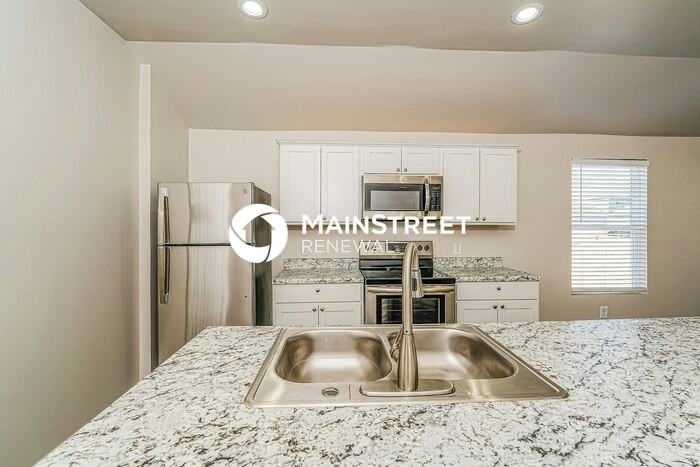 160 Jonathan Dr - Photo 7 of 18