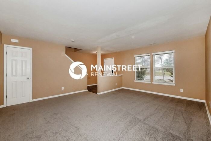 8144 Wood Hollow Ln - Photo 5 of 19