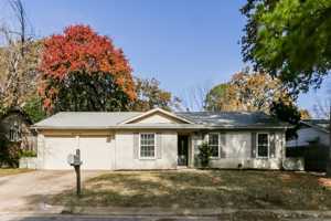 featured image of 1307 Columbine Court