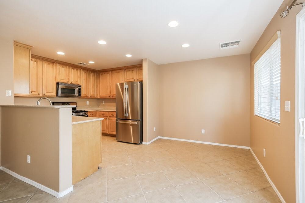 8204 Wildwood Glen Dr - Photo 7 of 17