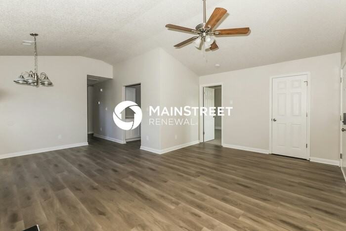 459 Eagles Crossing Circle - Photo 4 of 18