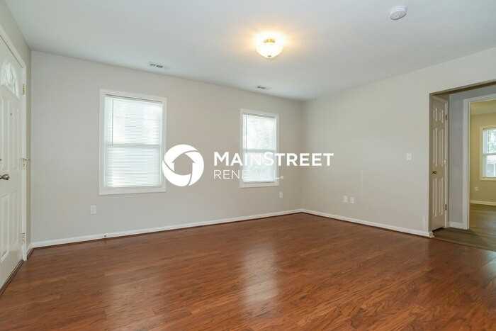 8524 West 86th Street - Photo 3 of 16