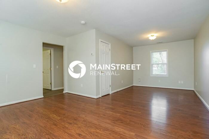 8524 West 86th Street - Photo 5 of 16