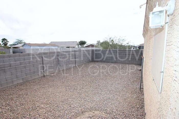 15588 S Yava Rd #B - Photo 5 of 10