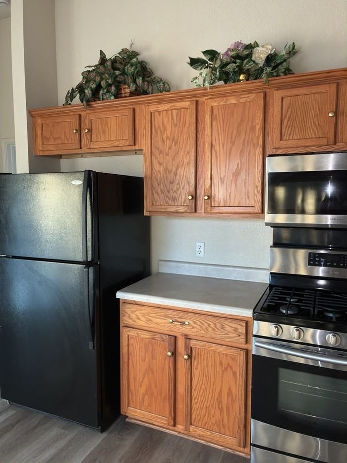 1105 Coronation Way - Photo 5 of 17