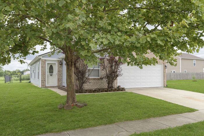 7707 Brandenburg Way - Photo 2 of 26