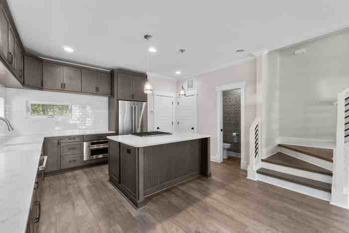 945 Westbrook Drive #A - Photo 5 of 30