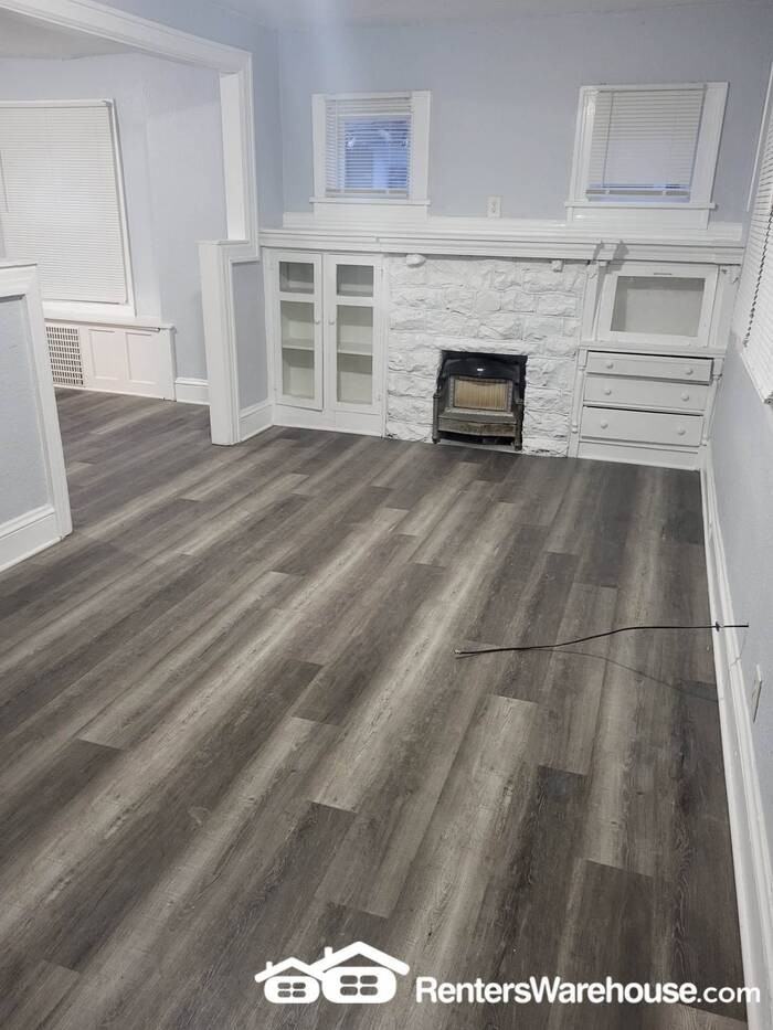 2533 Cypress Ave - Photo 3 of 12