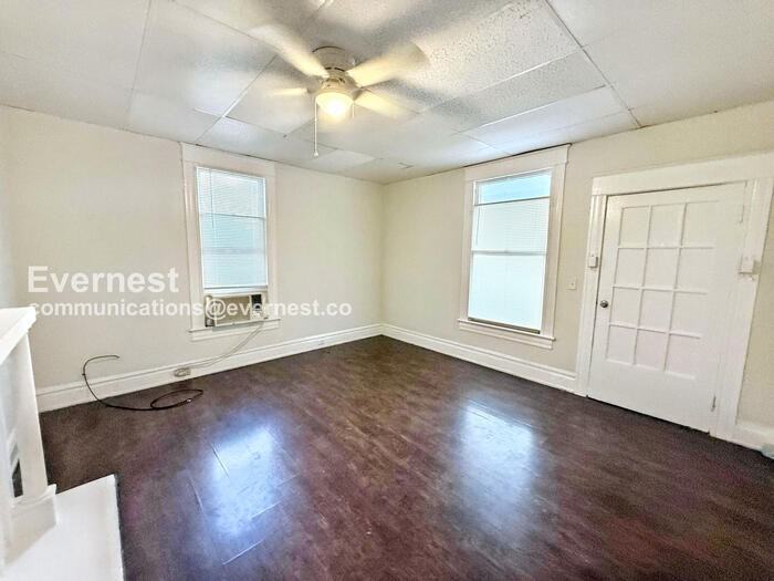 921 53rd Street North #B - Photo 5 of 19