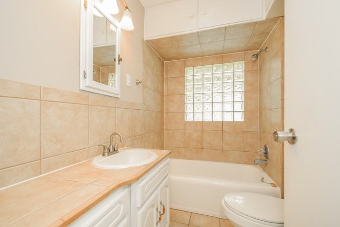 1032 Melody Drive - Photo 7 of 10