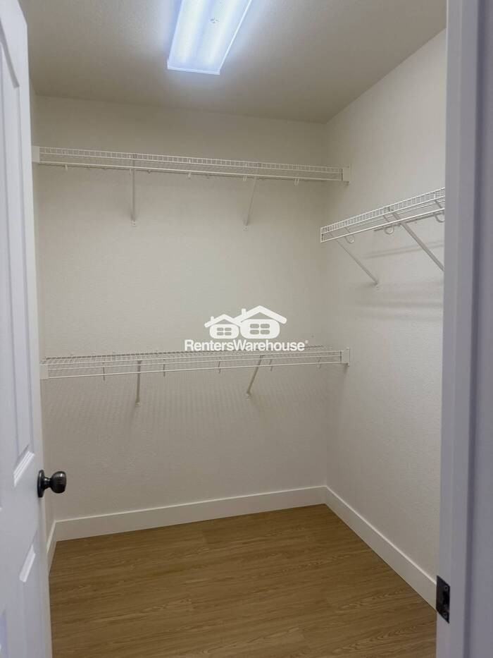 11852 Montclair Park Court - Photo 6 of 9