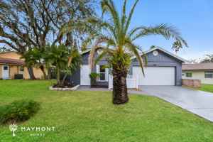 featured image of 11 Maple Run