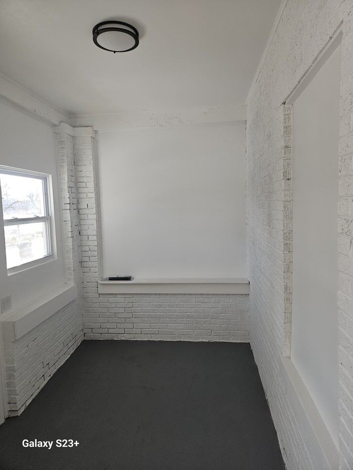 1064 Harrison St - Photo 2 of 12