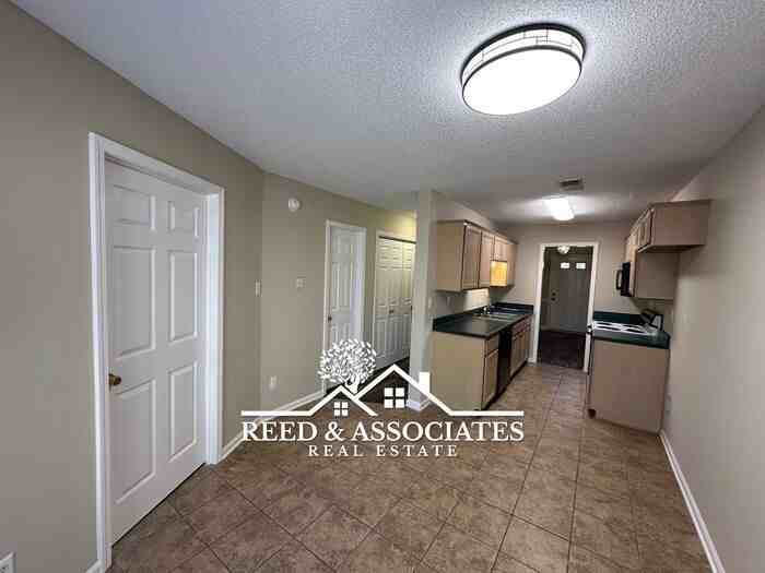 6845 Meadow Chase Ln - Photo 4 of 8