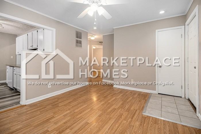 11084 Packard Avenue - Photo 7 of 26