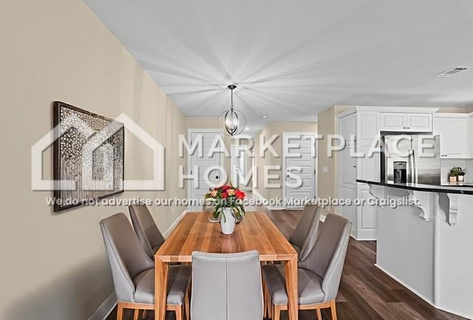 712 Chatsworth Way - Photo 4 of 30