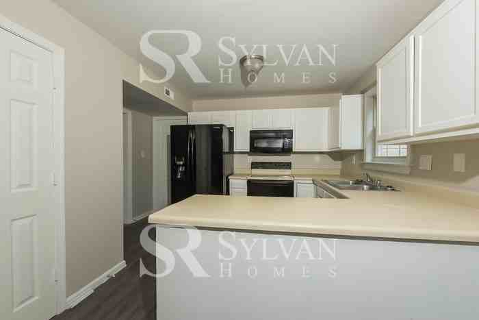 3502 Skipping Rock Pl - Photo 5 of 15