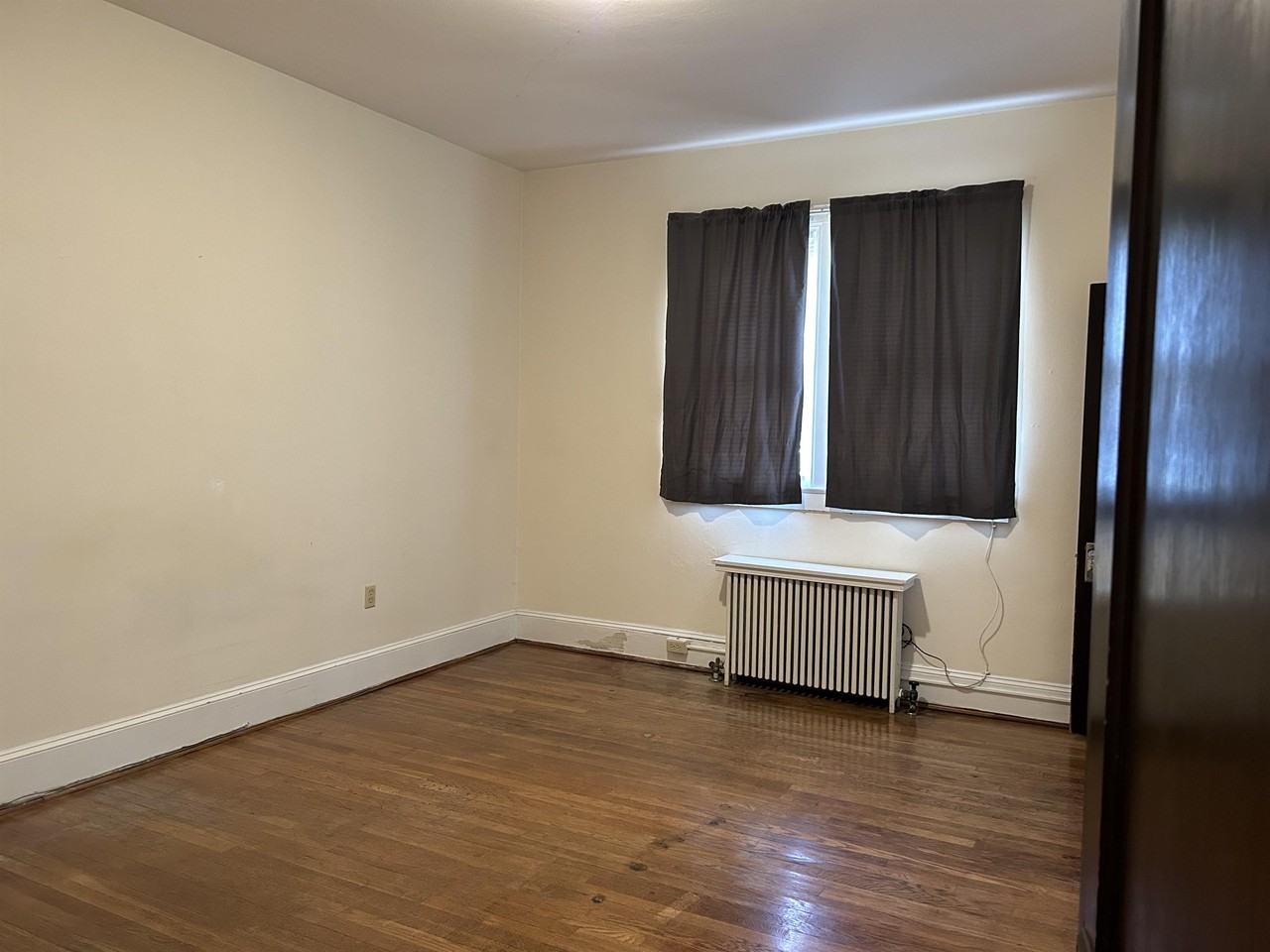 500 S Stewart St #1 - Photo 7 of 9