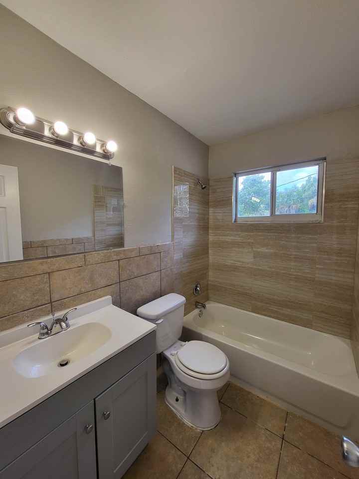 2341 Dora Street #2341 - Photo 7 of 10