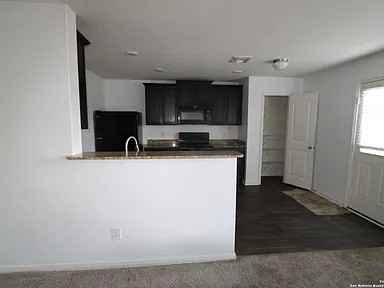 6135 Lakefront #1 - Photo 7 of 10