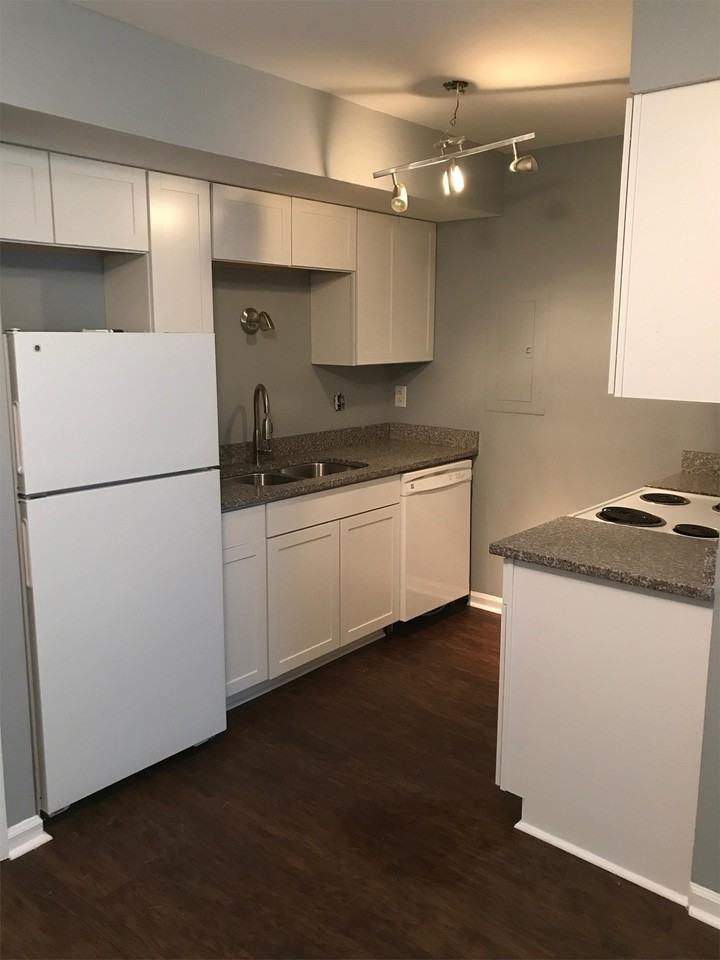 2494 Etiwan Ave #L4 - Photo 4 of 10