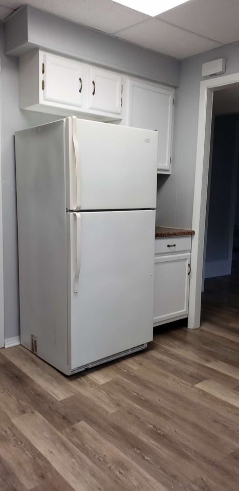 908 Wildwood Avenue - Photo 4 of 8