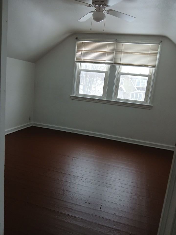 426 Howard Avenue #1 - Photo 5 of 6