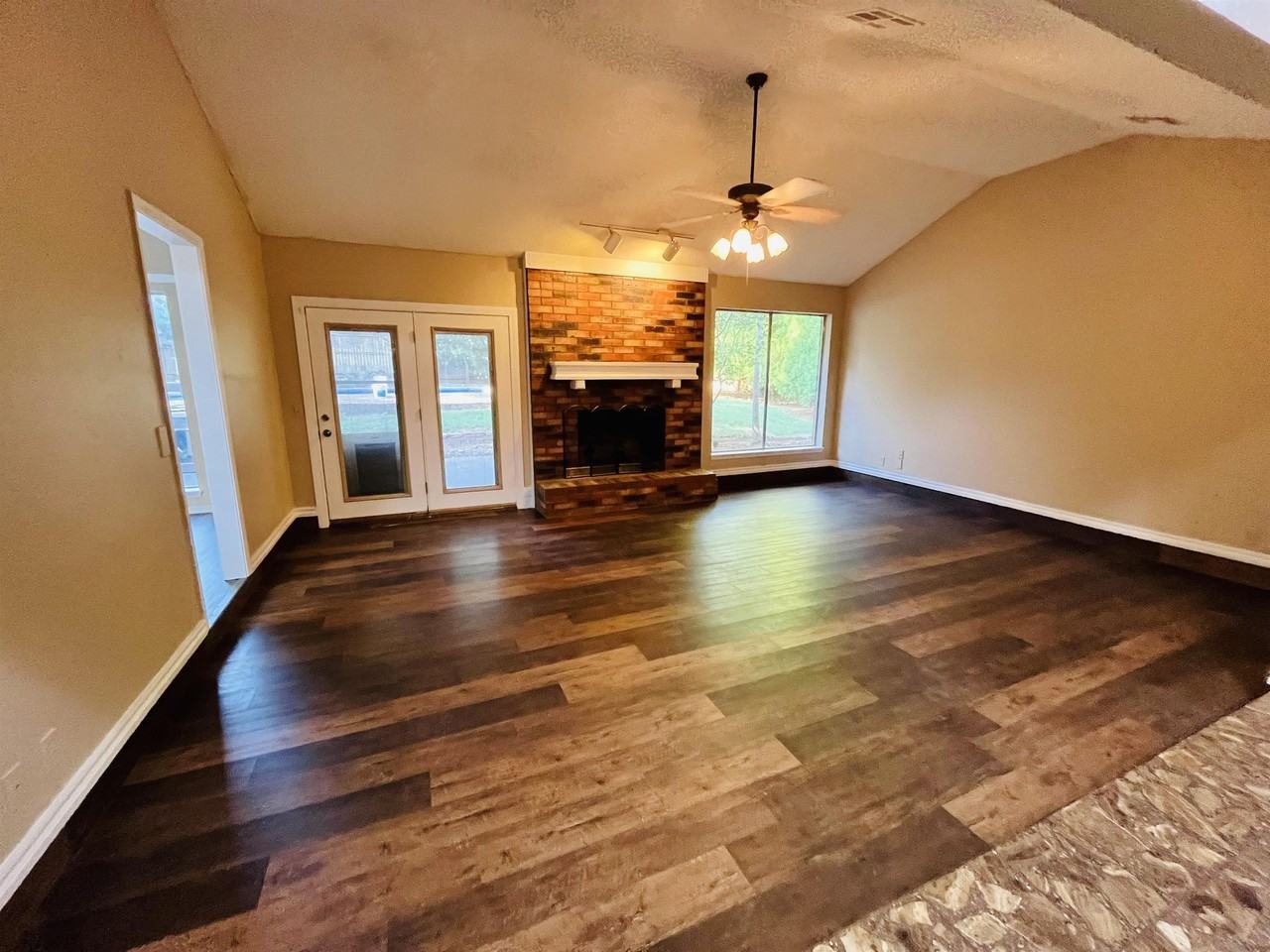 909 East 13th Street #1 - Photo 2 of 10