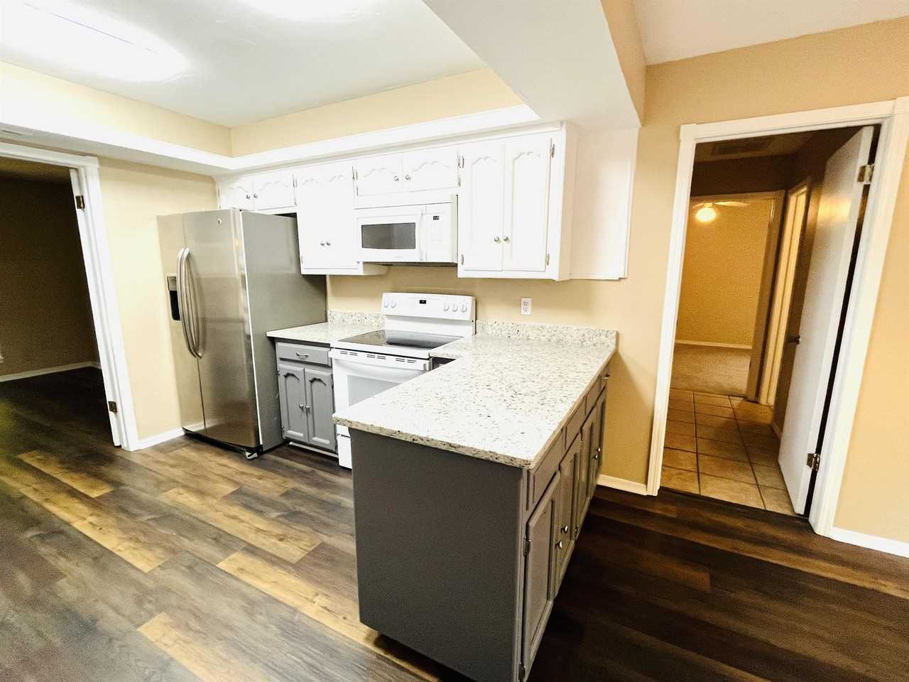 909 East 13th Street #1 - Photo 4 of 10