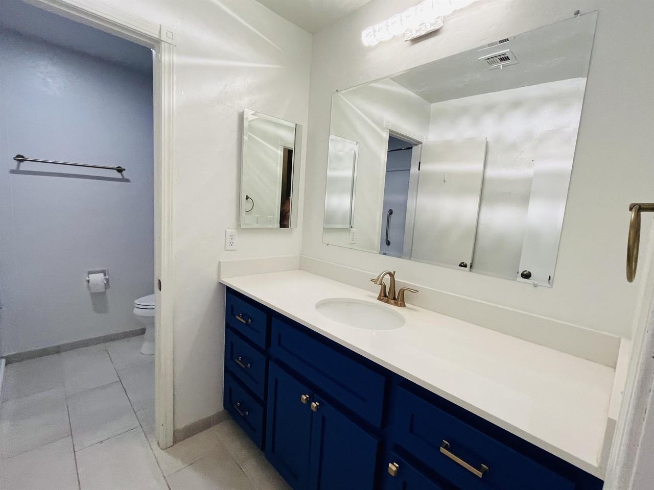 909 East 13th Street #1 - Photo 6 of 10