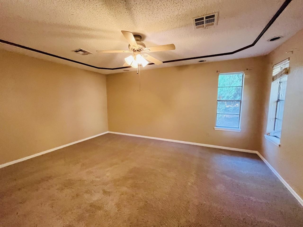 909 East 13th Street #1 - Photo 7 of 10