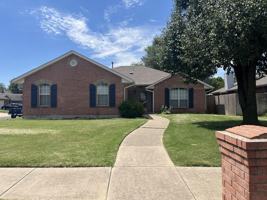 featured image of 401 Whitehouse Circle #1