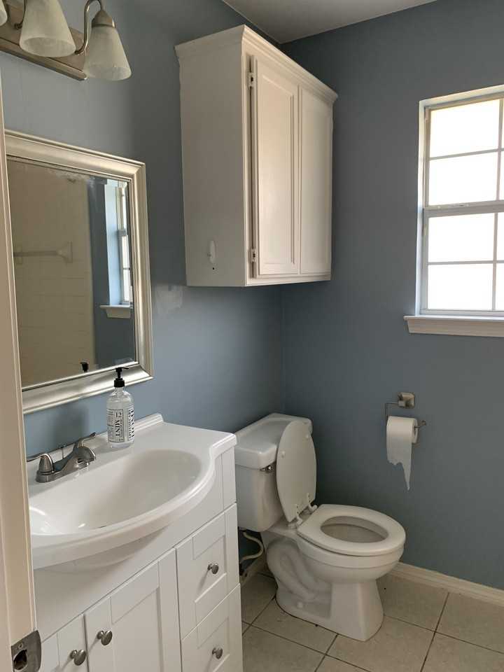 401 Whitehouse Circle #1 - Photo 7 of 10