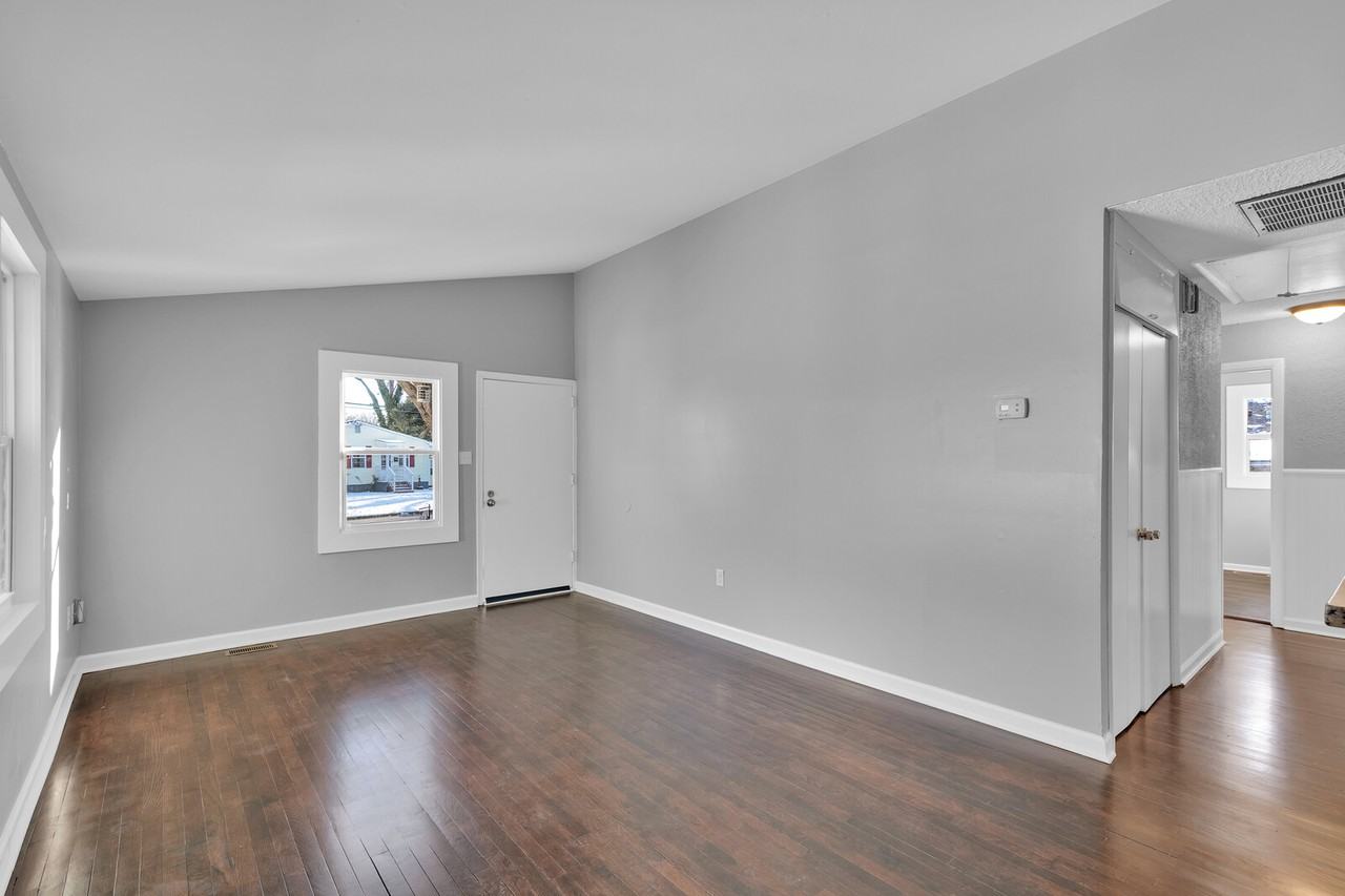 1004 East Russell Court #1 - Photo 5 of 20