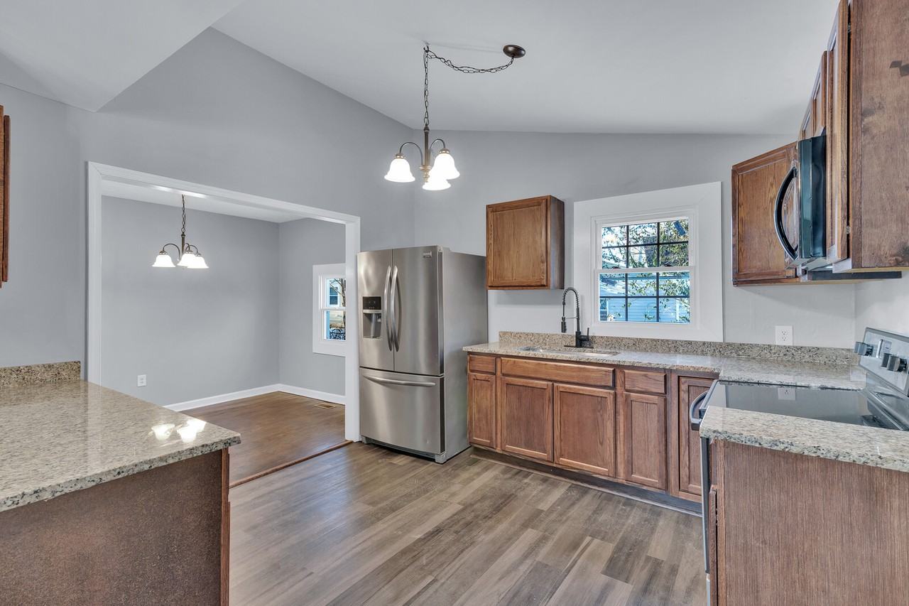 1004 East Russell Court #1 - Photo 6 of 20