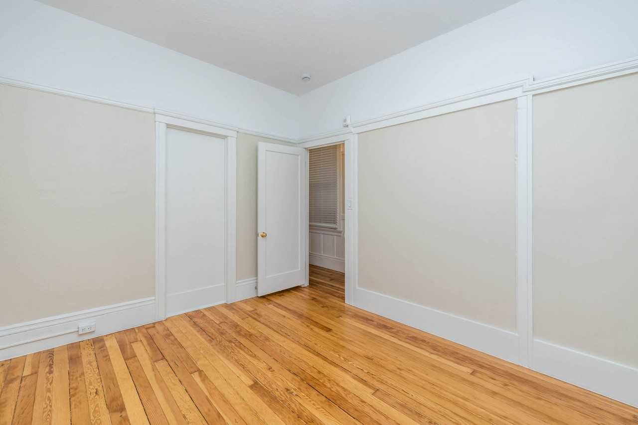 72 Gough - Photo 2 of 13