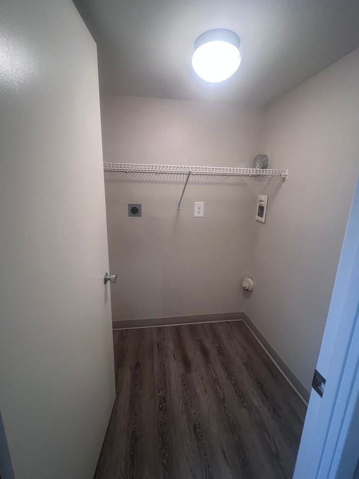 APT Correlative Housing - Photo 7 of 27