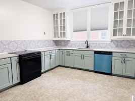 featured image of 711 Kenan Street West #1