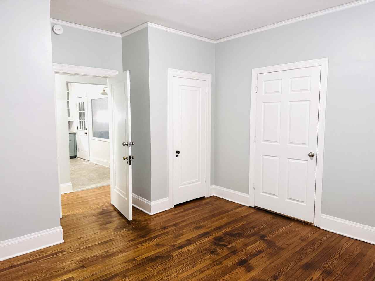 711 Kenan St W #1 - Photo 5 of 11