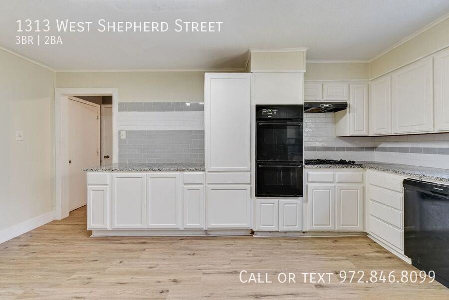 1313 West Shepherd Street #1 - Photo 4 of 16