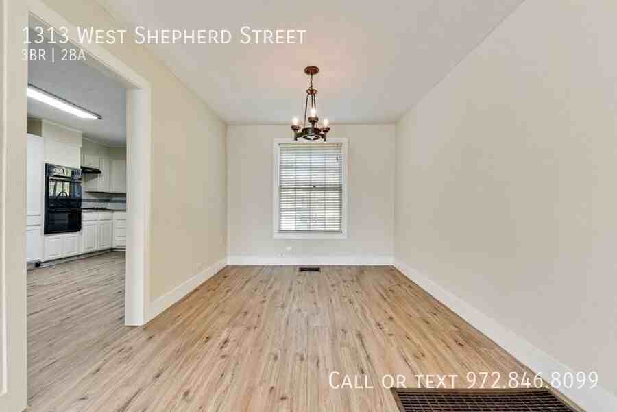 1313 West Shepherd Street #1 - Photo 7 of 16