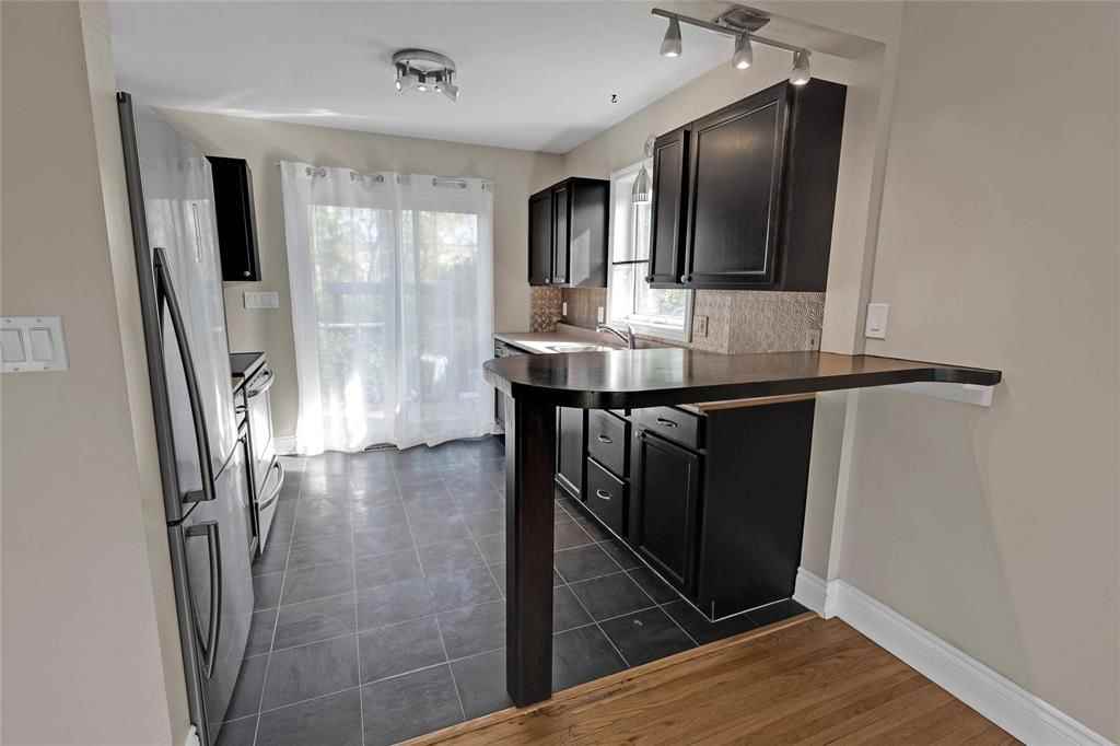 19 Saint Elmo Road - Photo 3 of 12