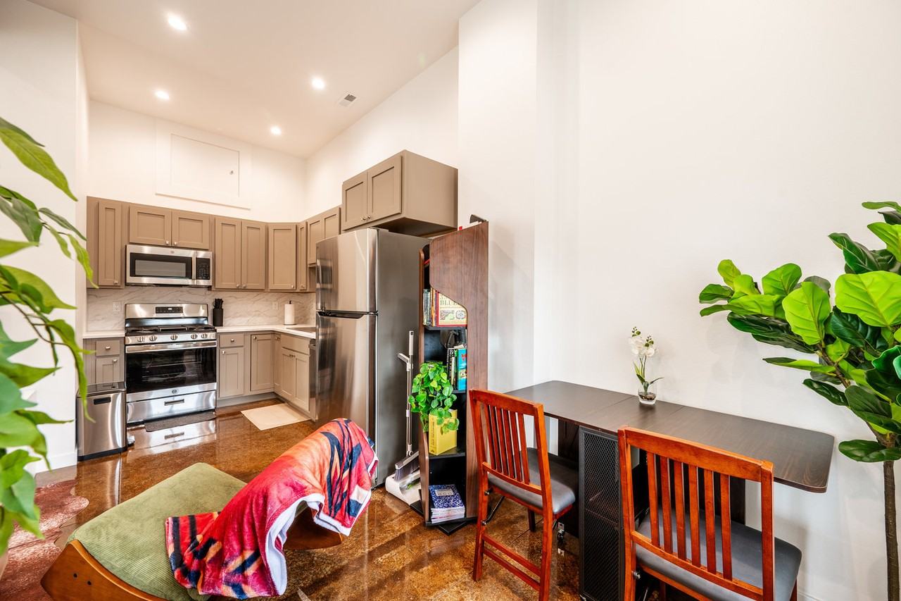 519 N Gould St #517 - Photo 6 of 34