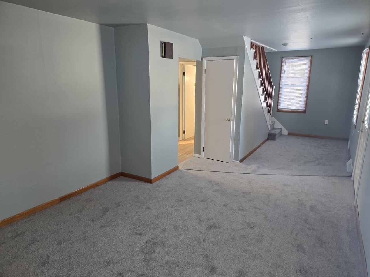 n5621 North Franklin Street #1 - Photo 7 of 21