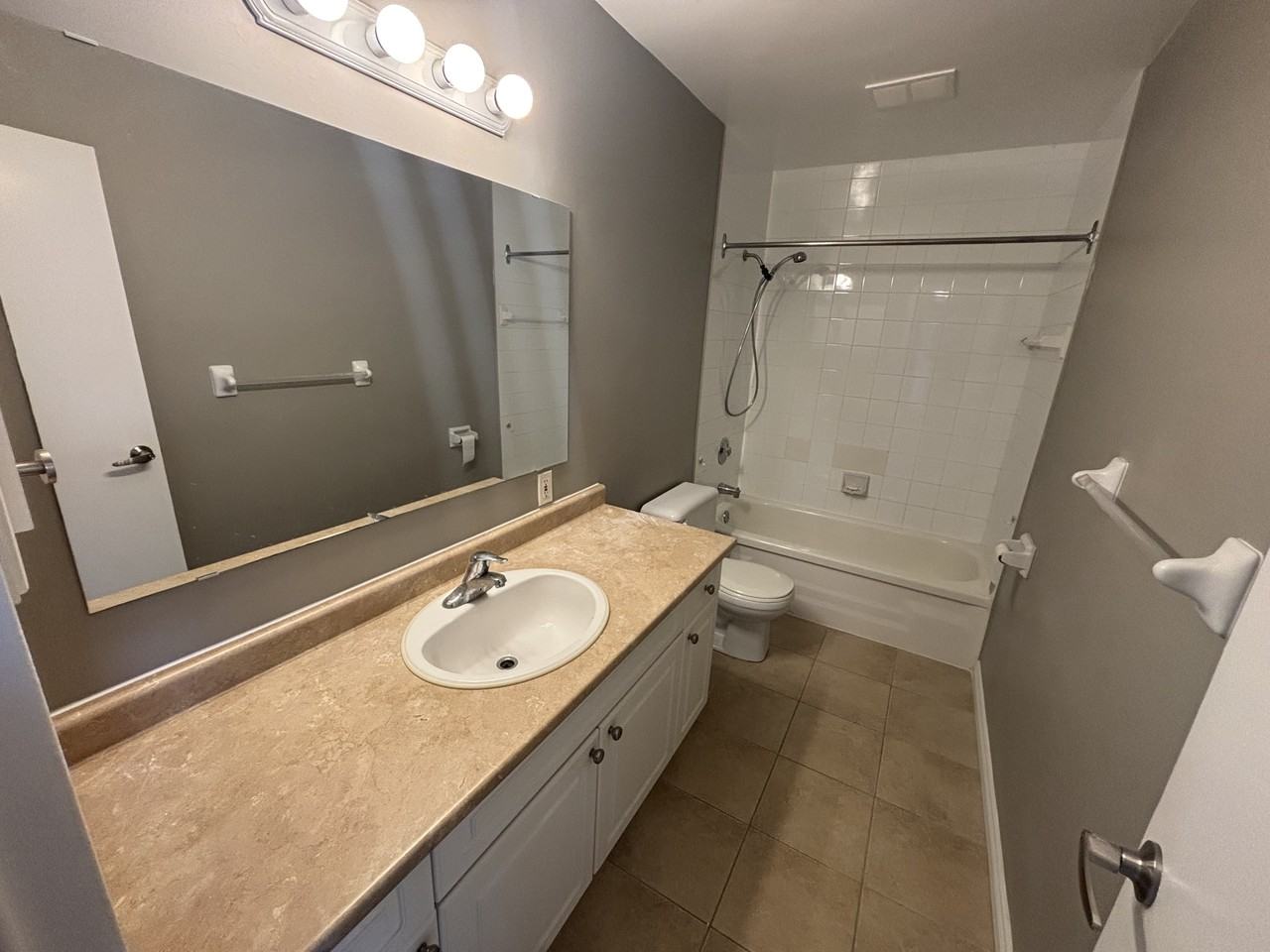 1061 Queens Blvd #207 - Photo 6 of 16