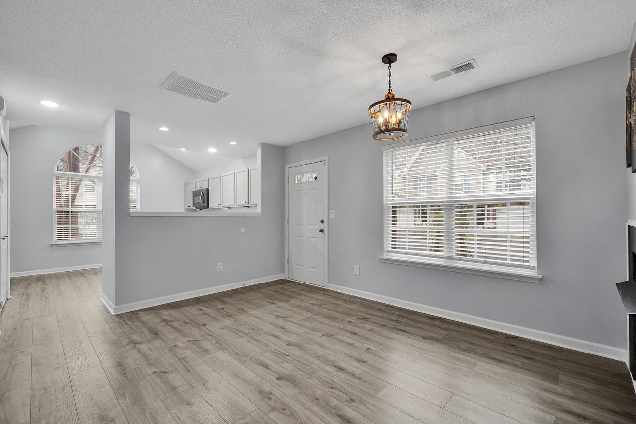 8041 Christmas Court #0 - Photo 7 of 50