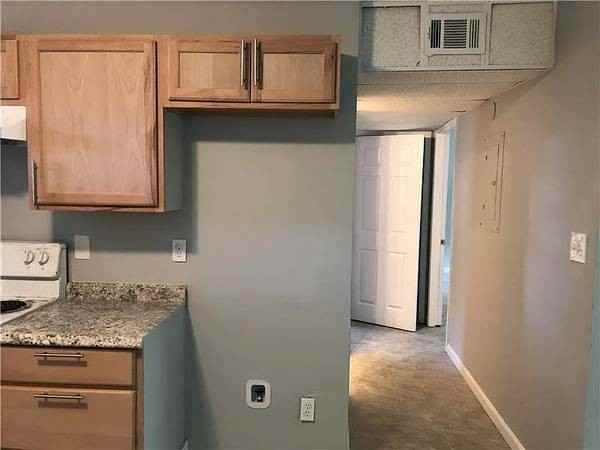 584 Springwood Drive #584 - Photo 4 of 9