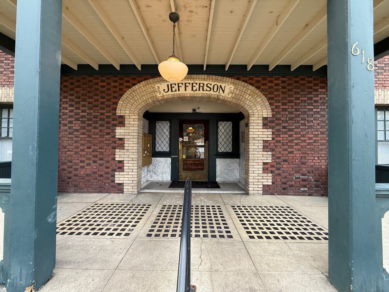 Jefferson Apartments - Photo 2 of 37