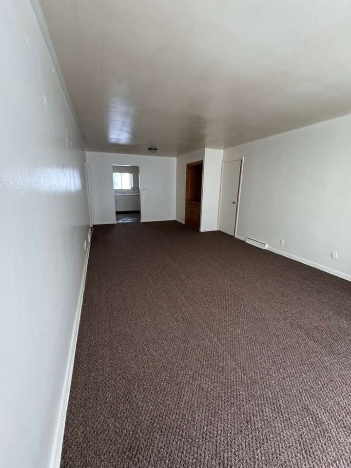6426 N 87th St #1 - Photo 2 of 8